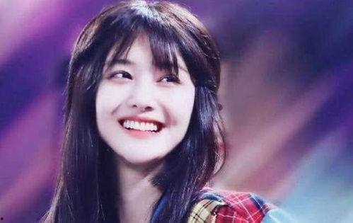 娱乐圈演唱会吃瓜的明星,幕后故事与精彩瞬间 第2张 娱乐圈演唱会吃瓜的明星,幕后故事与精彩瞬间 第2张